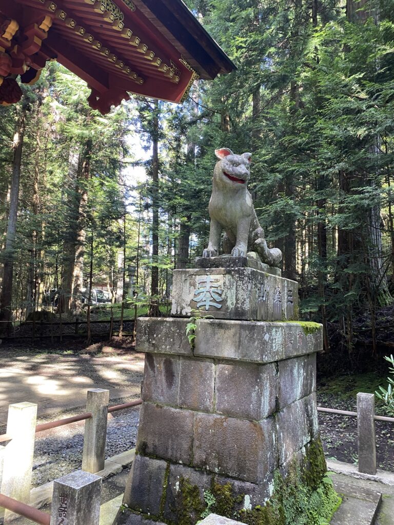 迫力あるご眷属様